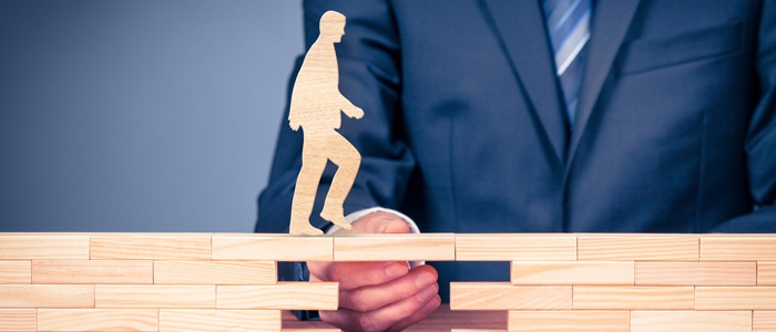 Retos al alinear la estrategia de recursos humanos con la empresarial
